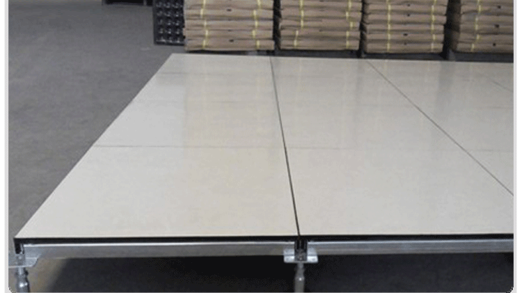 導電膠條封邊,底層為鍍鋅板或鋁板 導電膠條封邊,底層為鍍鋅板或鋁板